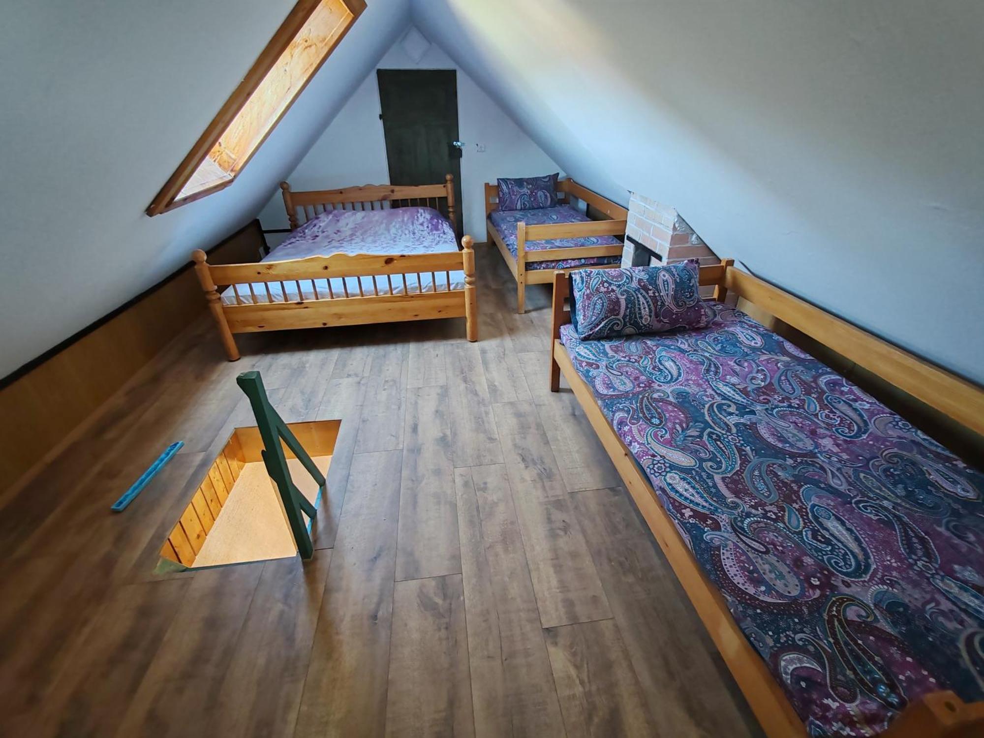 Apartment Ursa Major Preddvor Екстериор снимка